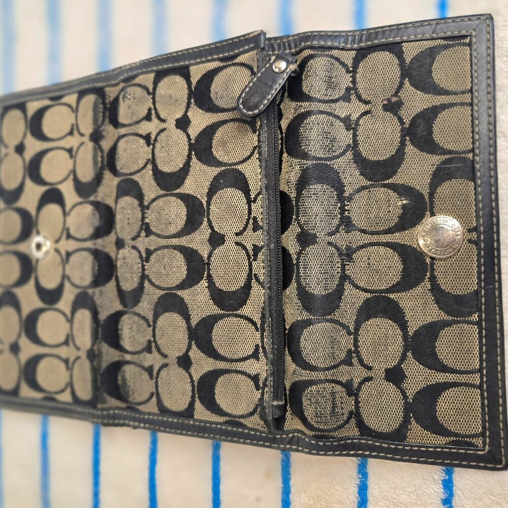 Vintage Coach Wallet Used